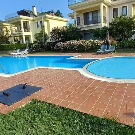 Oezlem Kaymaz Villalari * Domalı